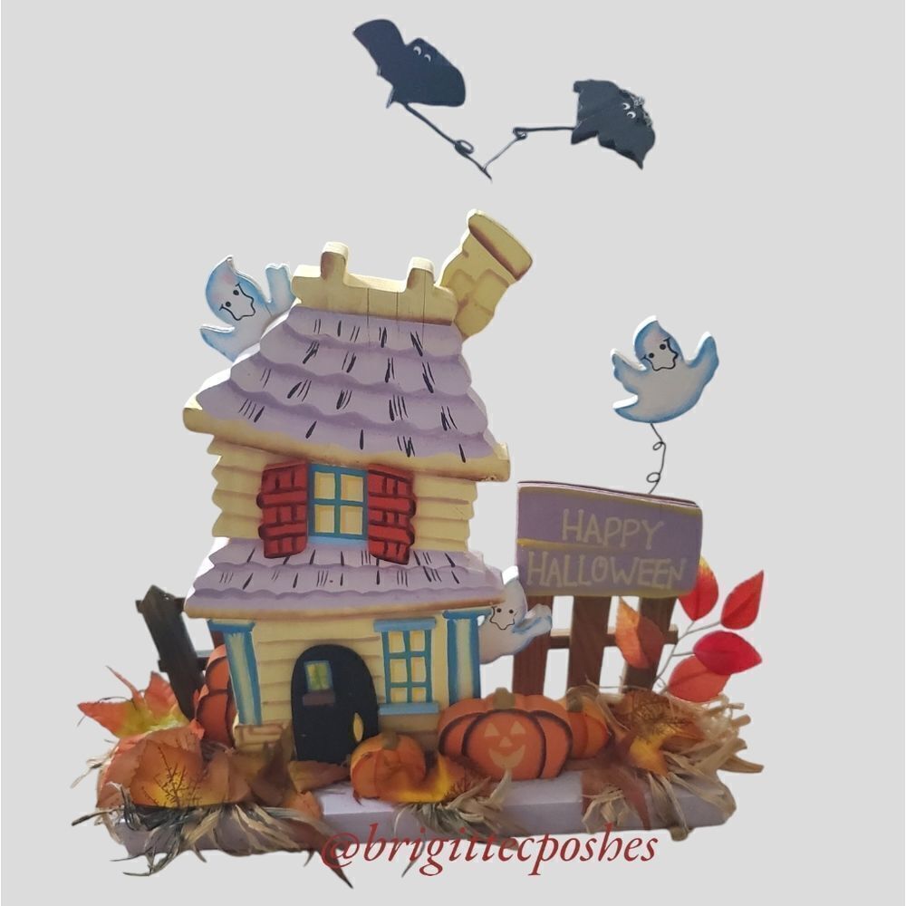 HALLOWEEN Haunted House Standalone Decoration